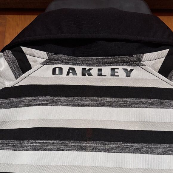 Oakley Gray Black Striped Performance Short Sleeve Shirt Polo Men's Size Small - Picture 4 of 9